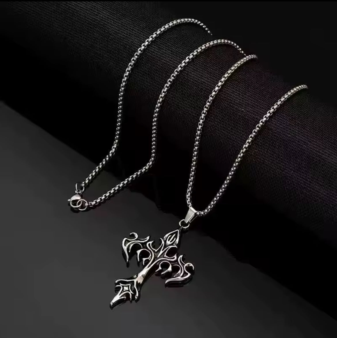 Vintage Flame Cross Pendant Necklace – Gothic Christian Fashion Jewelry